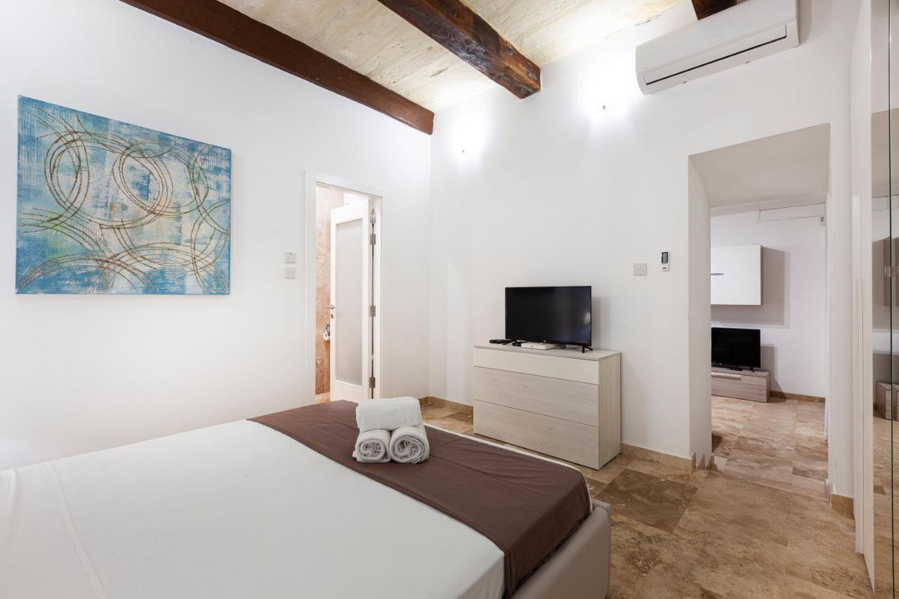 Designer Home With Comfy Sofa In Central Valletta By 360 Estates Luaran gambar
