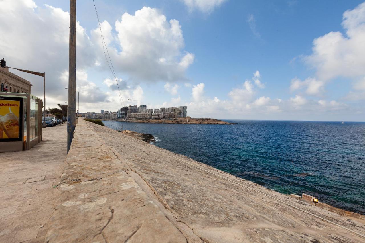 Designer Home With Comfy Sofa In Central Valletta By 360 Estates Luaran gambar